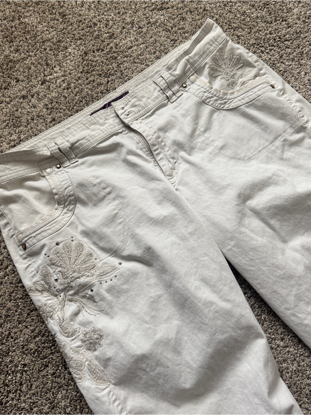 White Embroidered capris
